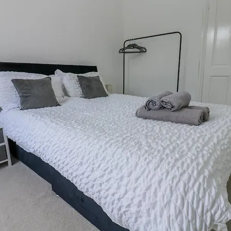 דירה Cumberland House